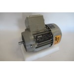 .0,25 KW 2820 RPM Asmaat 11mm. Used